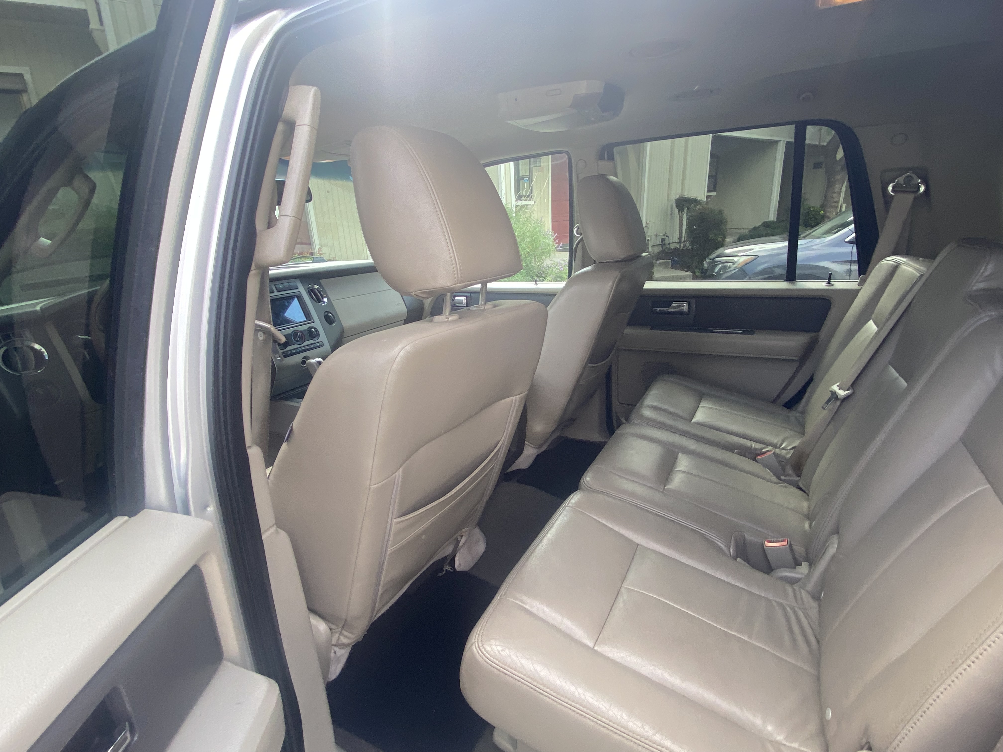 Used 2010 Ford Expedition XLT AWD/4WD image 10
