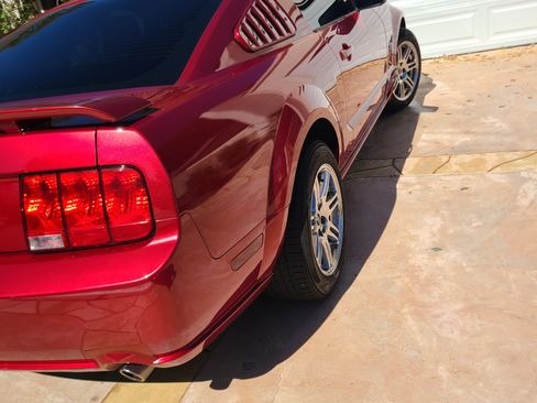 Used 2005 Ford Mustang GT image 9