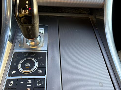 Used 2017 Land Rover Range Rover Sport Supercharged image 9