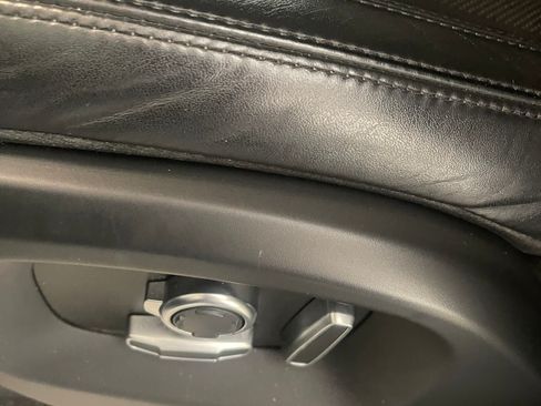 Used 2016 Land Rover Range Rover HSE image 27