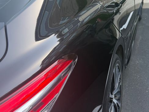 Used 2020 Toyota Camry SE w/ Convenience Package FWD image 11