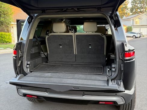 Used 2024 Rivian R1S Adventure AWD/4WD image 16