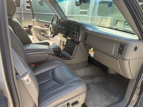 Used 2003 GMC Sierra 1500 Denali AWD/4WD image 5