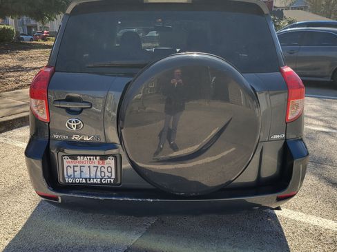 Used 2007 Toyota RAV4 Sport image 10