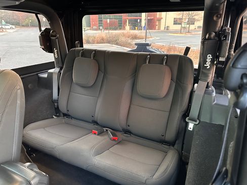 Used 2023 Jeep Wrangler Sport image 15