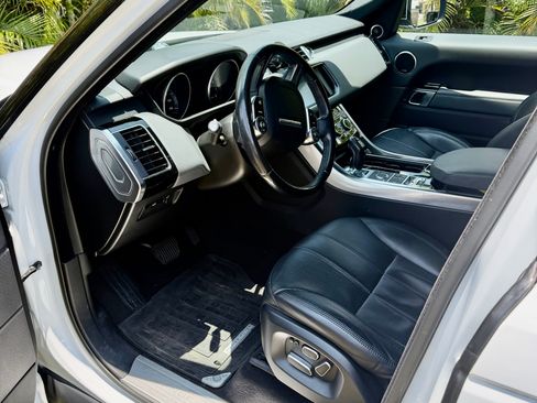 Used 2014 Land Rover Range Rover Sport HSE AWD/4WD image 9