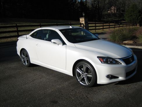 Used 2012 Lexus IS 250C image 16