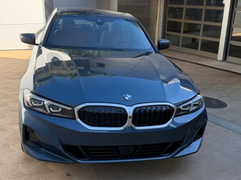 Used 2025 BMW 330i Sedan w/ Premium Package image 1