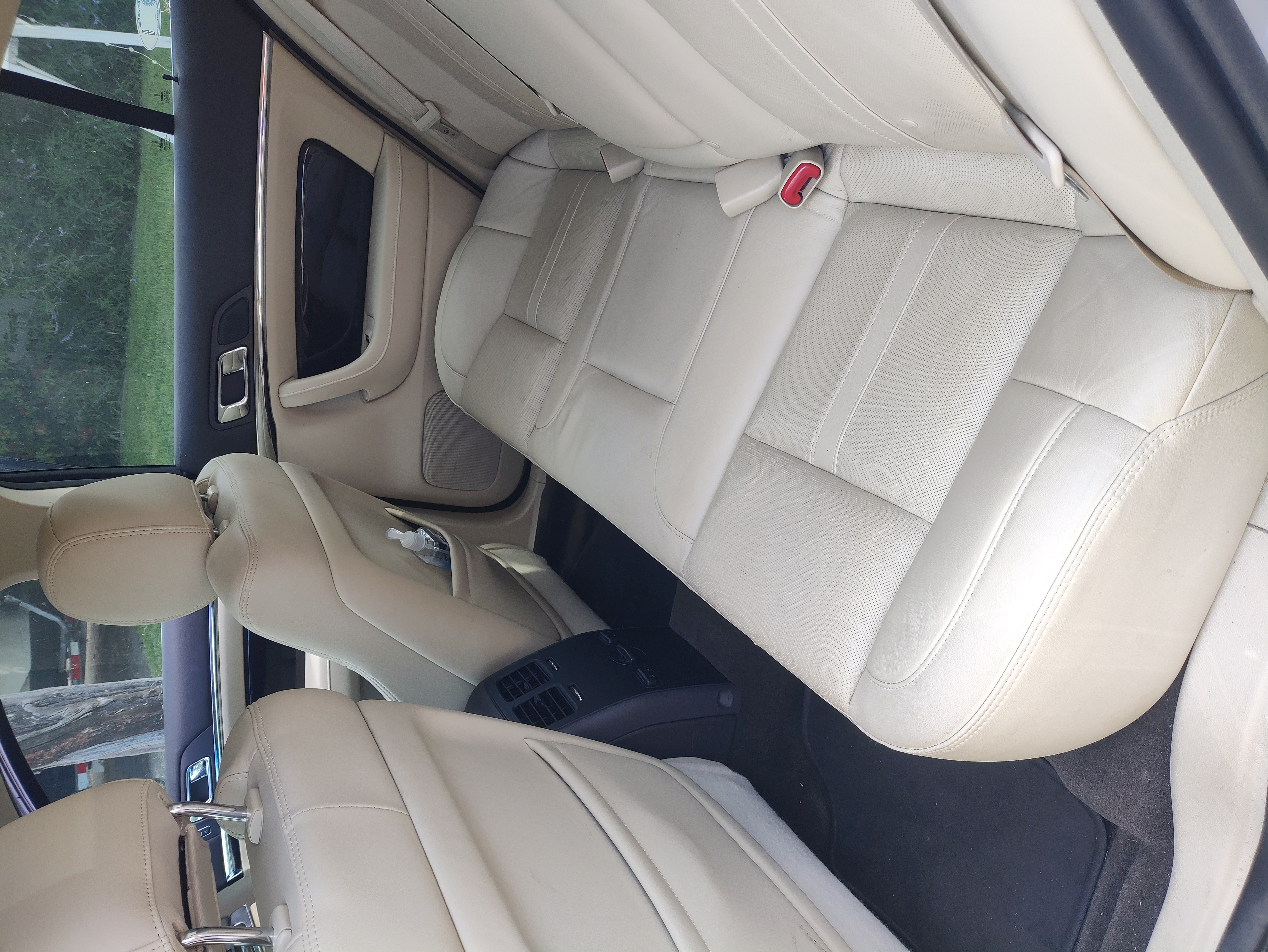 Used 2014 Lincoln MKS w/ Equipment Group 101A FWD image 6