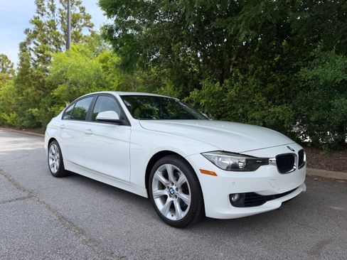 Used 2013 BMW 328i Sedan RWD image 2