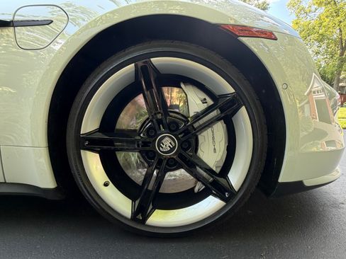 Used 2020 Porsche Taycan AWD/4WD image 20