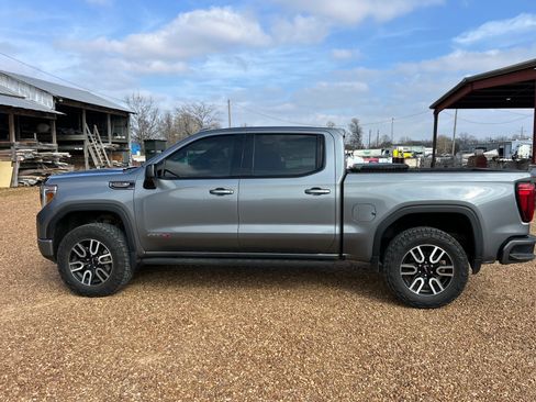 Used 2022 GMC Sierra 1500 AT4 w/ AT4 Premium Package image 1