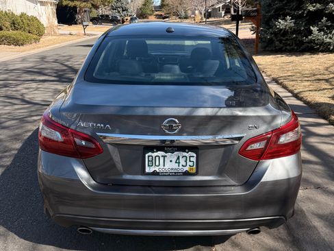 Used 2018 Nissan Altima 2.5 SV image 7