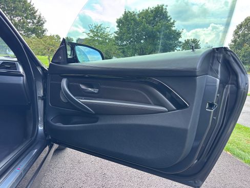 Used 2016 BMW M4 Coupe RWD image 22