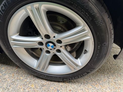 Used 2014 BMW 320i xDrive Sedan AWD/4WD image 16