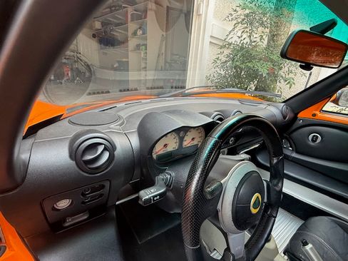 Used 2005 Lotus Elise image 14