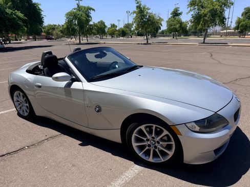 Used 2008 BMW Z4 3.0i RWD image 11