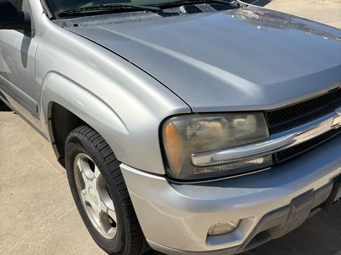 Used 2005 Chevrolet TrailBlazer LS RWD image 2