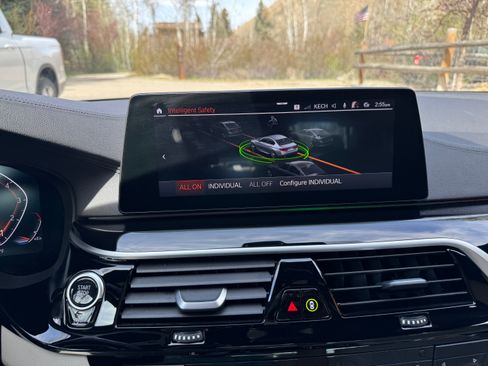 Used 2020 BMW 540i xDrive w/ Executive Package image 8