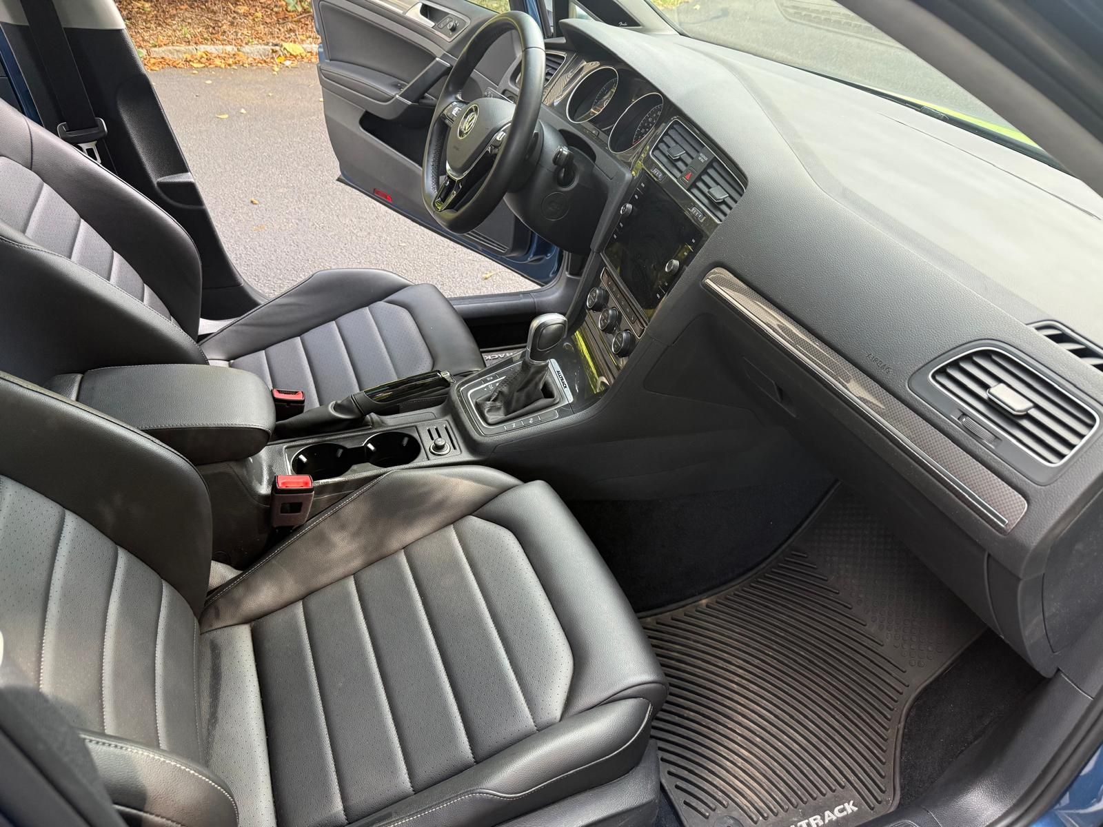 Used 2018 Volkswagen Golf Alltrack SEL AWD/4WD image 18