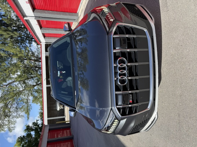 Used 2021 Audi SQ7 Premium Plus w/ Driver Assistance Package AWD/4WD image 8