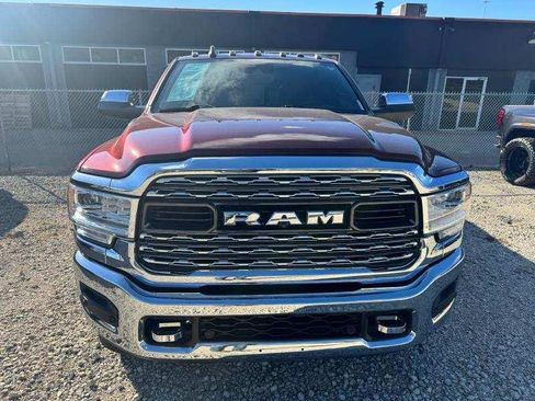 Used 2022 RAM 3500 Limited w/ Max Tow Package image 4