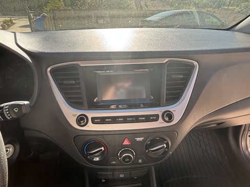 Used 2019 Hyundai Accent SE image 10