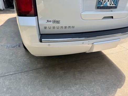 Used 2018 Chevrolet Suburban Premier image 12