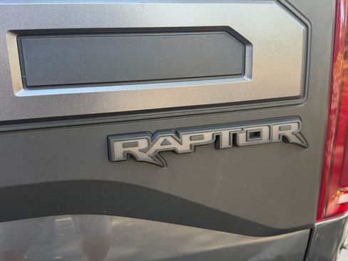 Used 2019 Ford F150 Raptor w/ Equipment Group 802A Luxury AWD/4WD image 16