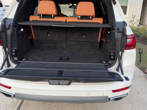 Used 2022 BMW X7 xDrive40i w/ Executive Package AWD/4WD image 8