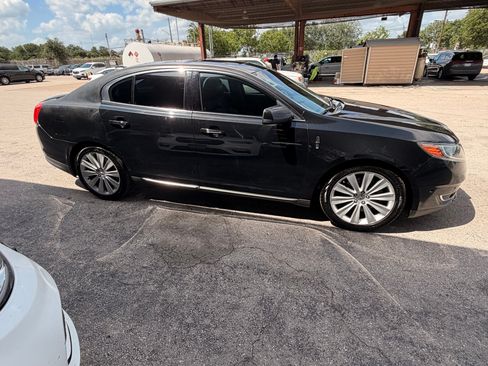 Used 2013 Lincoln MKS AWD image 4