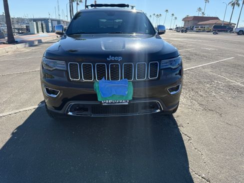 Used 2020 Jeep Grand Cherokee Limited w/ Premium Lighting Group image 8