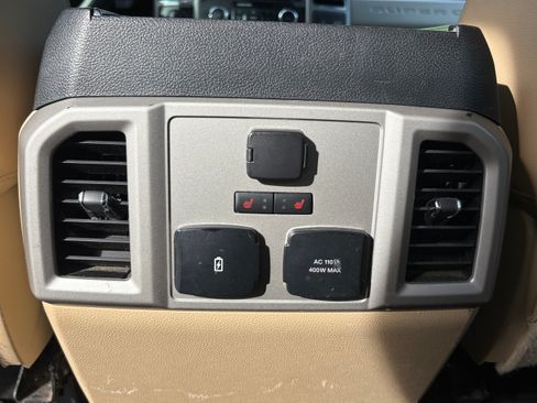 Used 2019 Ford F250 Lariat w/ Lariat Value Package AWD/4WD image 17