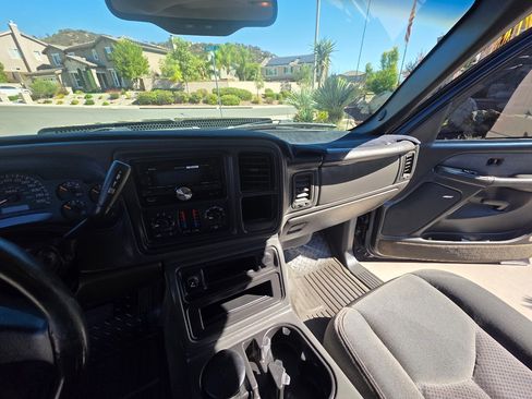 Used 2003 Chevrolet Silverado 2500 LS w/ Skid Plate Package image 23