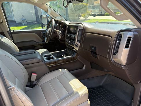 Used 2015 GMC Sierra 3500 Denali w/ Duramax Plus Package AWD/4WD image 10