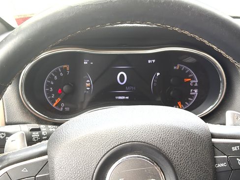 Used 2016 Jeep Grand Cherokee Limited AWD/4WD image 1
