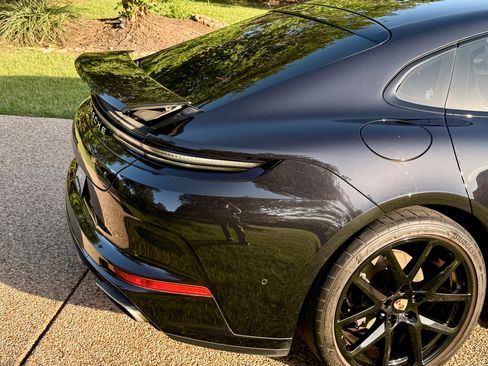 Used 2024 Porsche Panamera image 26