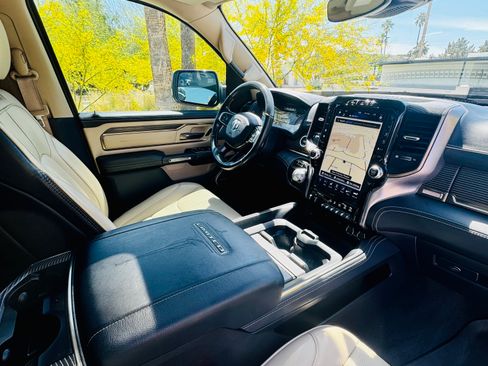 Used 2020 RAM 1500 Limited image 9