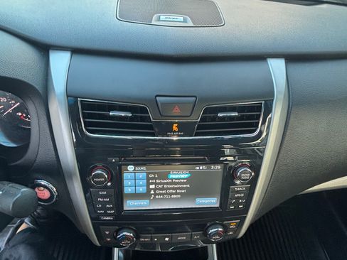 Used 2014 Nissan Altima 2.5 SL w/ Technology Package image 13