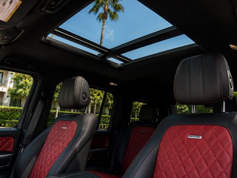 Used 2016 Mercedes-Benz G 63 AMG 4MATIC image 6
