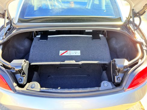 Used 2009 BMW Z4 sDrive35i image 11