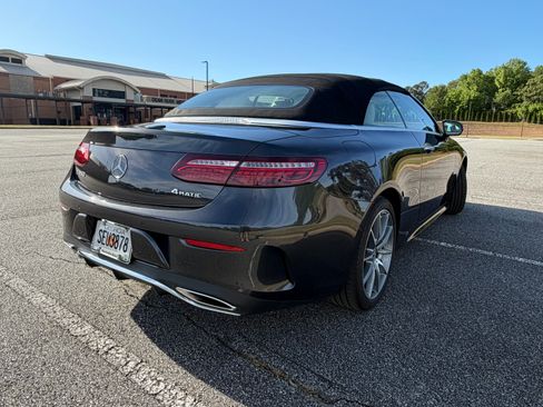 Used 2021 Mercedes-Benz E 450 4MATIC Cabriolet image 11