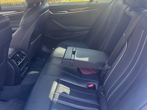 Used 2019 BMW 540i w/ Convenience Package image 10