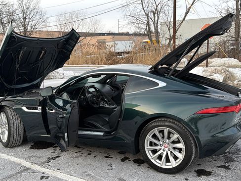 Used 2016 Jaguar F-TYPE Coupe 2D image 2