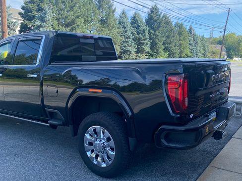 Used 2023 GMC Sierra 2500 Denali w/ Denali Ultimate Package AWD/4WD image 6