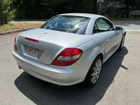 Used 2006 Mercedes-Benz SLK 350 image 19