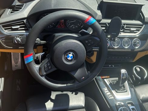 Used 2012 BMW Z4 sDrive28i image 13