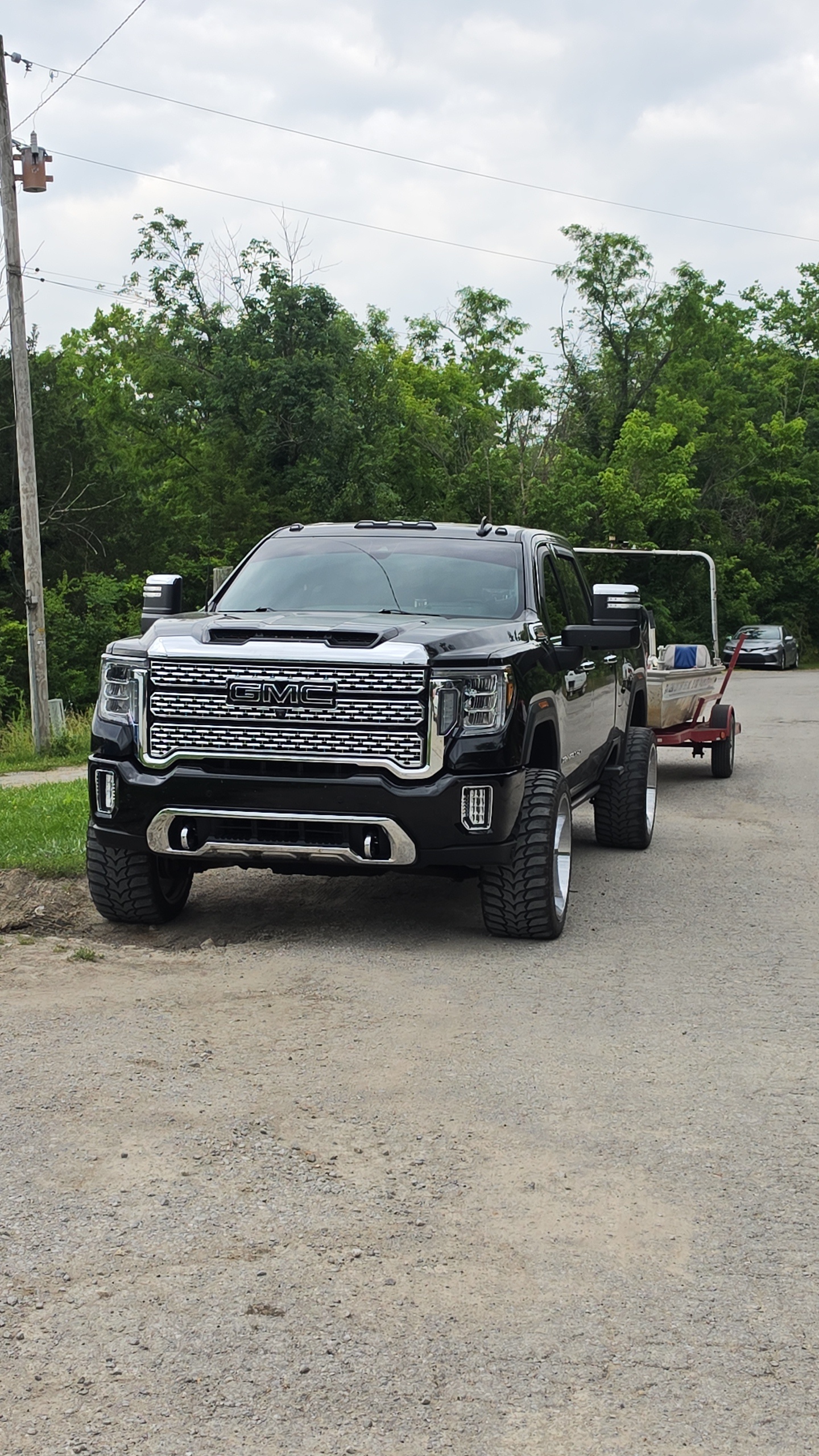 Used 2021 GMC Sierra 2500 Denali w/ Denali Black Diamond Edition AWD/4WD image 10
