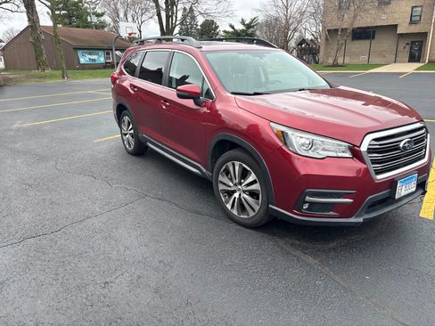 Used 2019 Subaru Ascent Limited AWD/4WD image 2