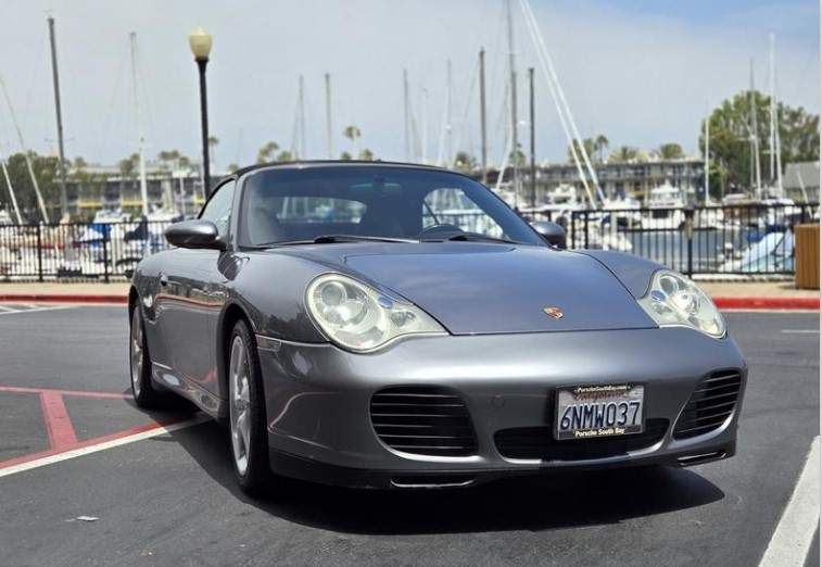 Used 2005 Porsche 911 Carrera 4S AWD/4WD image 14